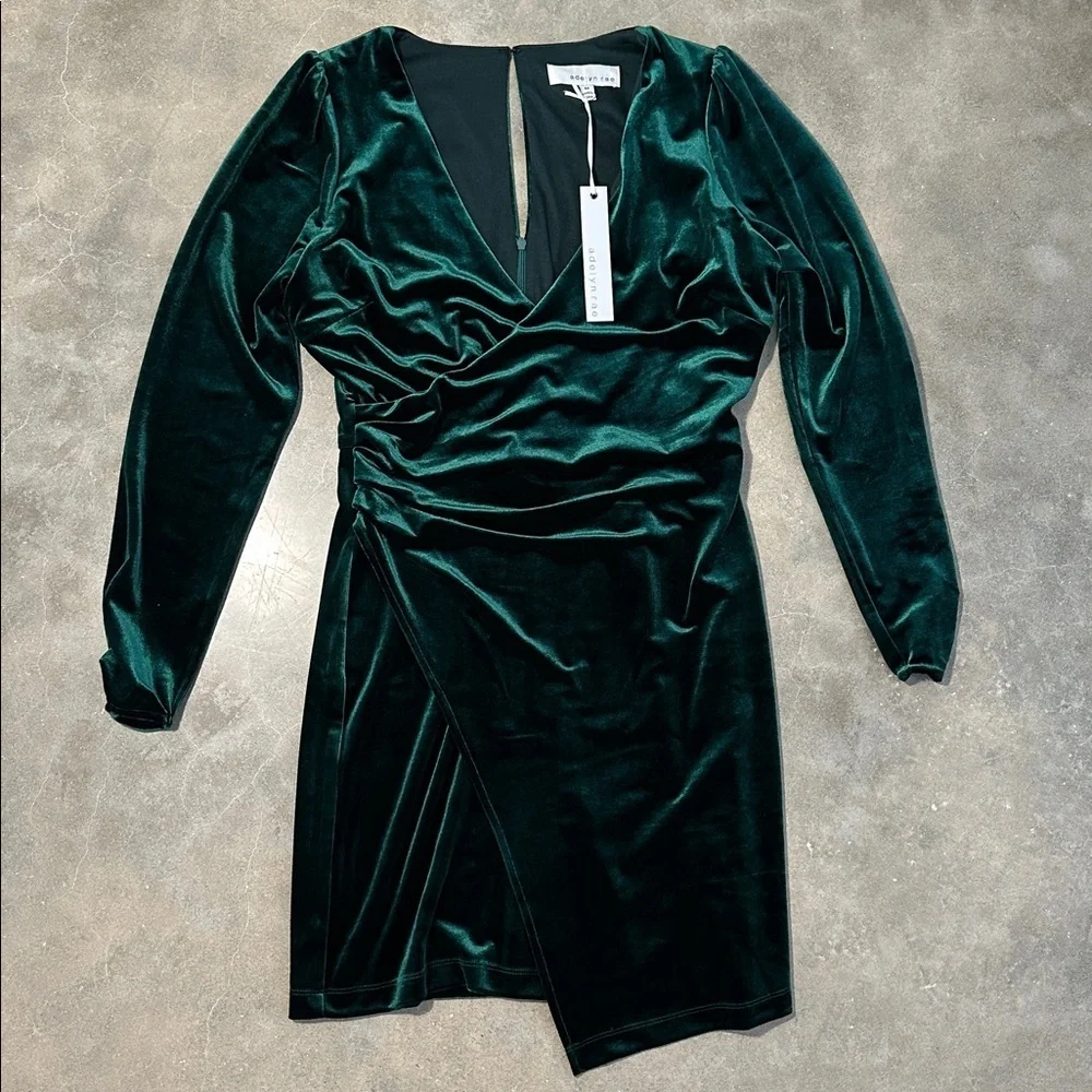 adelyn rae green dress Alice Strap Lace Midi Dress